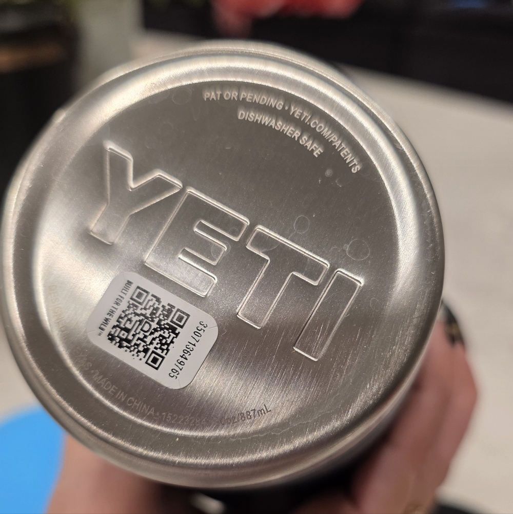 Yeti Stainless Steel Tumbler - Picture 3 of 5